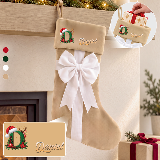 15336ABA ProChristmasStocking CouGE RnDMAnh IdeAn NicHim_Her MedImage 2_1200x1200_300dpi