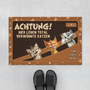 4011DGE1 achtung hier leben total verwohnte katzen personalisierte fussmatte katze lustig 4011D5N3D